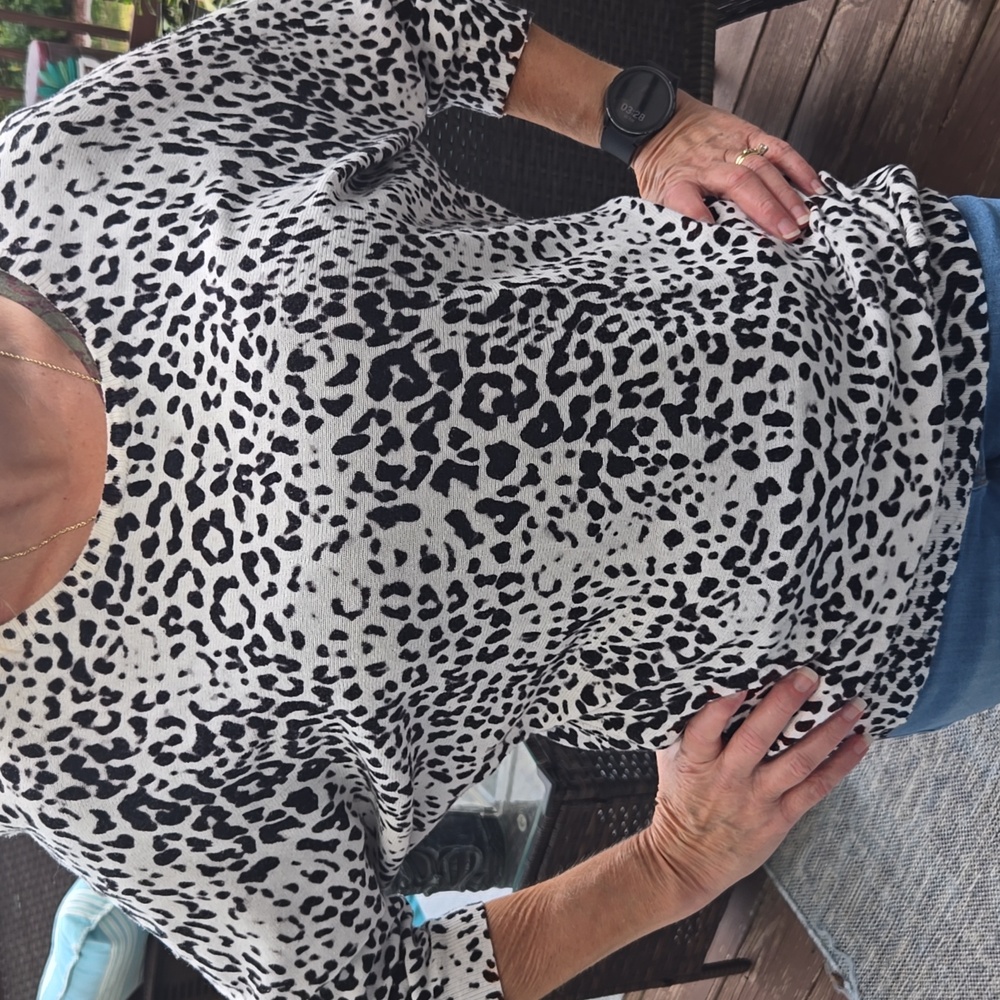 Dana Buchman Black and White 3/4 Sleeve Animal Print Lightweight Sweater Sz M